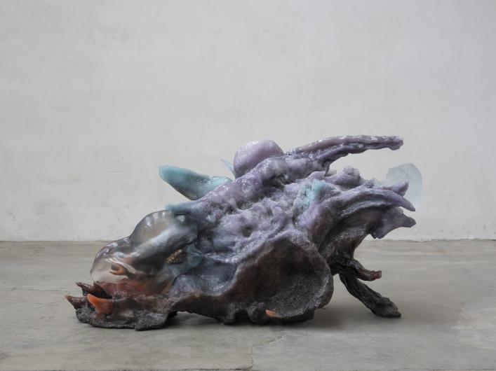 Pierre Huyghe, Mind's Eye (FY), 2024. Materialized deep image reconstruction, synthetic and biological material aggregate (sugar, resin, bronze, copper, bismuth, iron oxide, metal slag, shellac, sisal, foam, glass, stainless steel), micro-organisms, 88 x 63 x 171 cm. Edition of 2. Courtesy the artist and Esther Schipper, Berlin/Paris/Seoul. Photo © the artist. © Pierre Huyghe / VG Bild-Kunst, Bonn 2025.